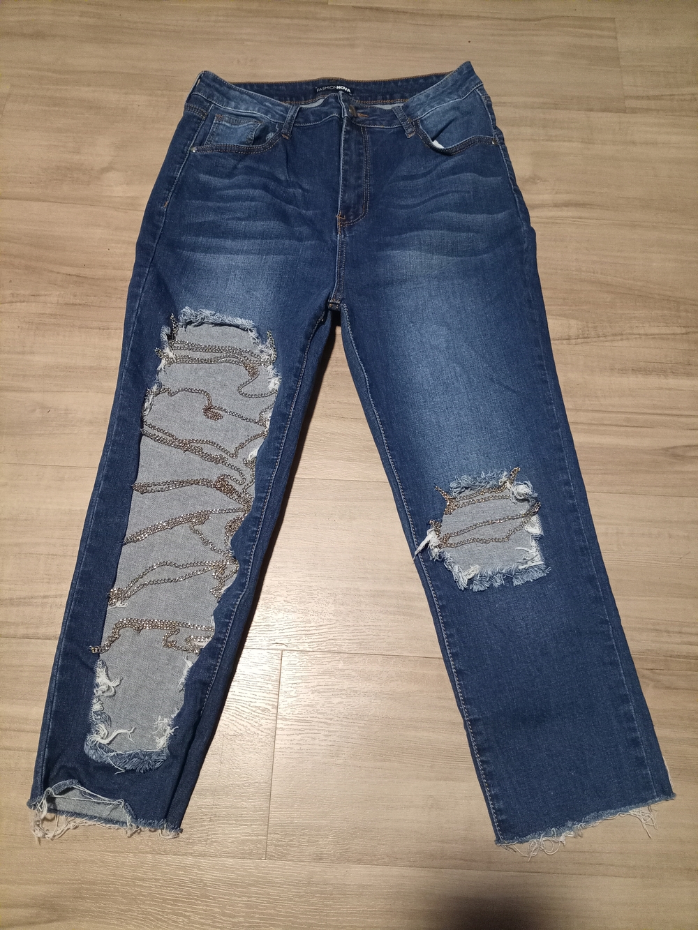 Fashion Nova Dark Blue Distressed Cropped Jeans with Chain Patch